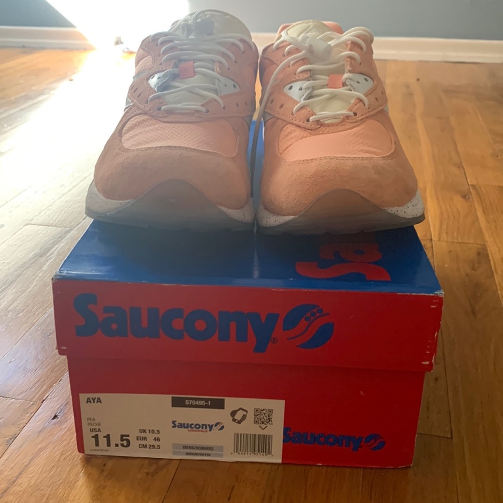 Saucony Pink and Cream Size 11.5